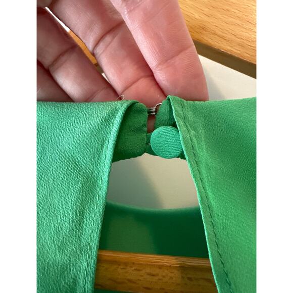 Alexis Green Silk Cateline Cape Sleeve Midi Dress Size M Formal Elegant - Picture 8 of 16